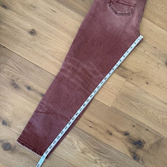 American Eagle Outfitters High-Rise Ripped Jeans – Faded Red / Maroon – Size 4 - Picture 11 of 11